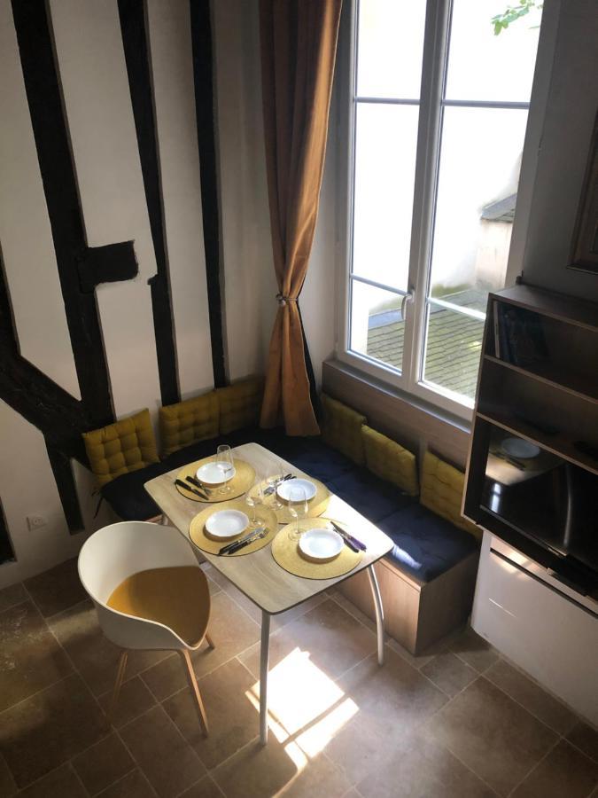 Apartamento A 2 Pas de Panthéon Quartiers Latins París Exterior foto